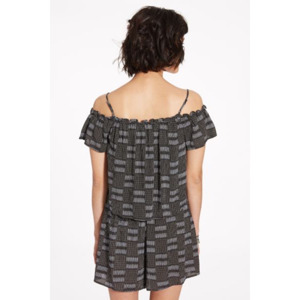 Lush Off The Shoulder Tie Front Romper Medium - Picture 3 of 13